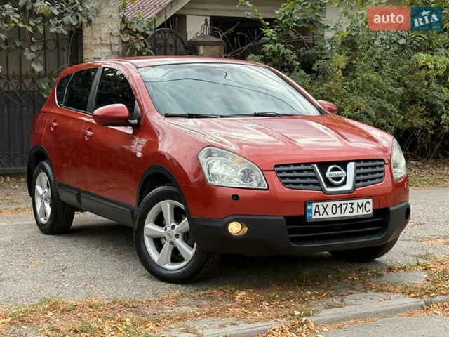 Красный Ниссан Кашкай, объемом двигателя 2 л и пробегом 166 тыс. км за 8300 $, фото 1 на Automoto.ua