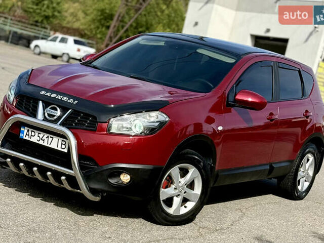 Красный Ниссан Кашкай, объемом двигателя 2 л и пробегом 165 тыс. км за 7900 $, фото 1 на Automoto.ua