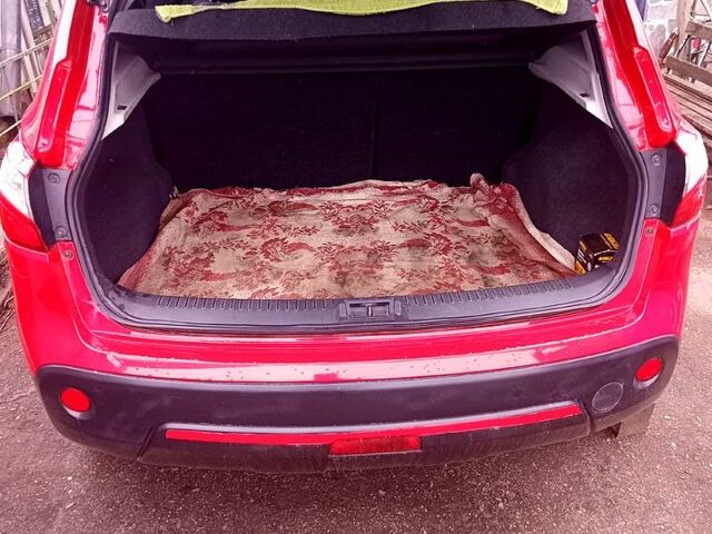 Красный Ниссан Кашкай, объемом двигателя 1.6 л и пробегом 0 тыс. км за 10000 $, фото 1 на Automoto.ua