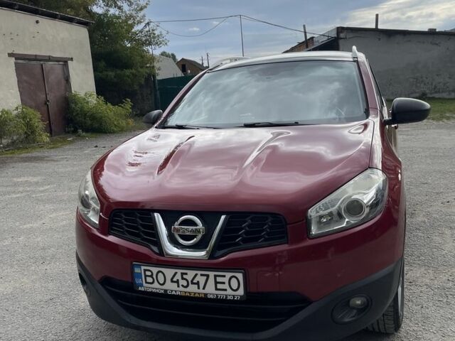 Червоний Ніссан Кашкай, об'ємом двигуна 1.5 л та пробігом 225 тис. км за 9999 $, фото 1 на Automoto.ua