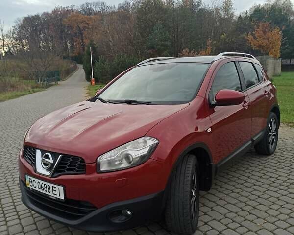 Красный Ниссан Кашкай, объемом двигателя 2 л и пробегом 117 тыс. км за 11100 $, фото 1 на Automoto.ua