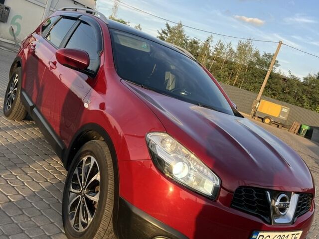 Червоний Ніссан Кашкай, об'ємом двигуна 1.5 л та пробігом 300 тис. км за 8850 $, фото 1 на Automoto.ua