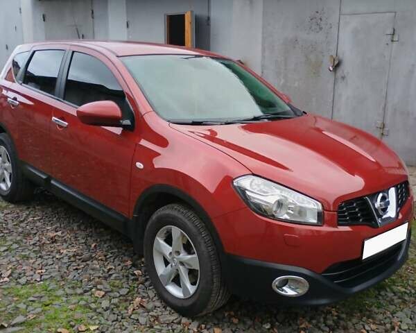Красный Ниссан Кашкай, объемом двигателя 1.6 л и пробегом 67 тыс. км за 11600 $, фото 1 на Automoto.ua