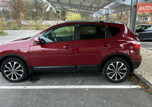 Червоний Ніссан Кашкай, об'ємом двигуна 1.6 л та пробігом 248 тис. км за 10900 $, фото 1 на Automoto.ua