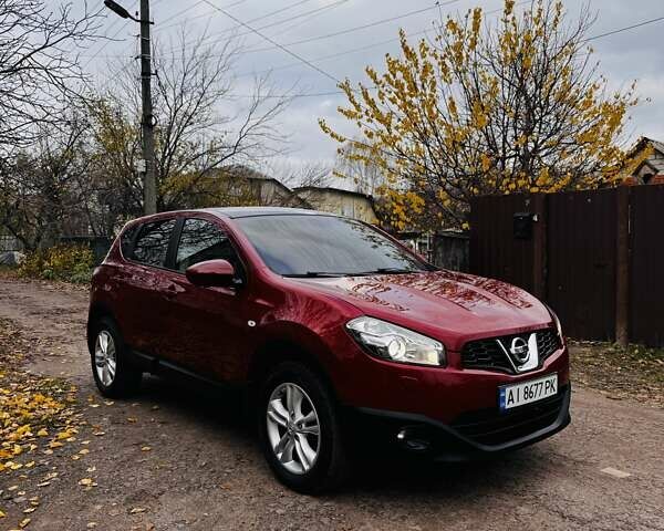 Красный Ниссан Кашкай, объемом двигателя 2 л и пробегом 147 тыс. км за 11700 $, фото 1 на Automoto.ua