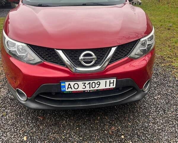 Красный Ниссан Кашкай, объемом двигателя 1.5 л и пробегом 208 тыс. км за 14300 $, фото 1 на Automoto.ua
