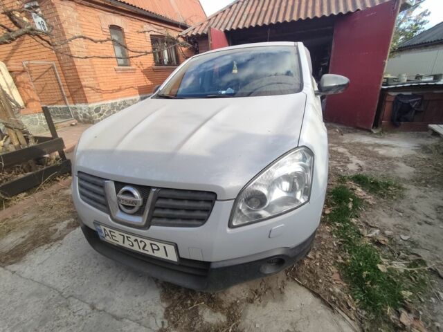 Серый Ниссан Кашкай, объемом двигателя 1.6 л и пробегом 134 тыс. км за 7500 $, фото 1 на Automoto.ua