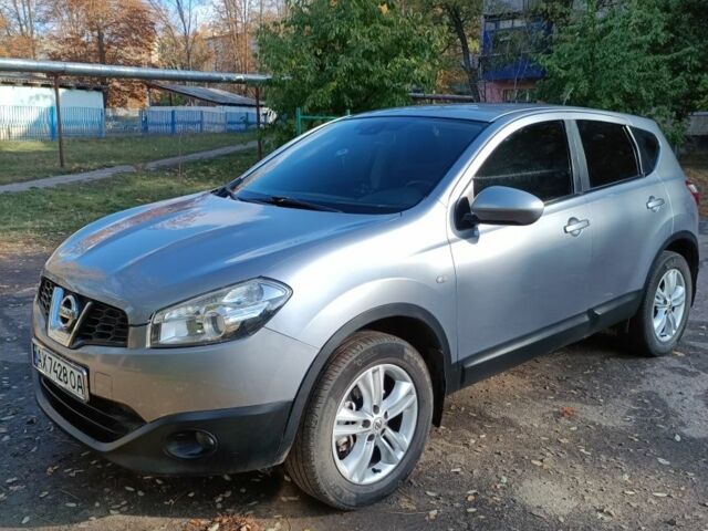 Сірий Ніссан Кашкай, об'ємом двигуна 1.5 л та пробігом 205 тис. км за 11100 $, фото 1 на Automoto.ua