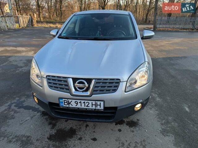 Серый Ниссан Кашкай, объемом двигателя 1.5 л и пробегом 272 тыс. км за 7999 $, фото 1 на Automoto.ua