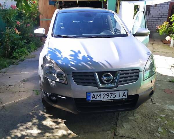 Серый Ниссан Кашкай, объемом двигателя 2 л и пробегом 176 тыс. км за 11600 $, фото 1 на Automoto.ua