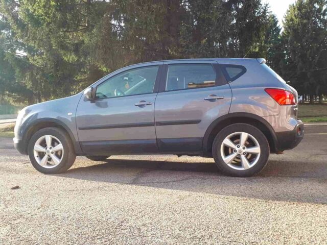 Серый Ниссан Кашкай, объемом двигателя 0 л и пробегом 146 тыс. км за 8800 $, фото 1 на Automoto.ua