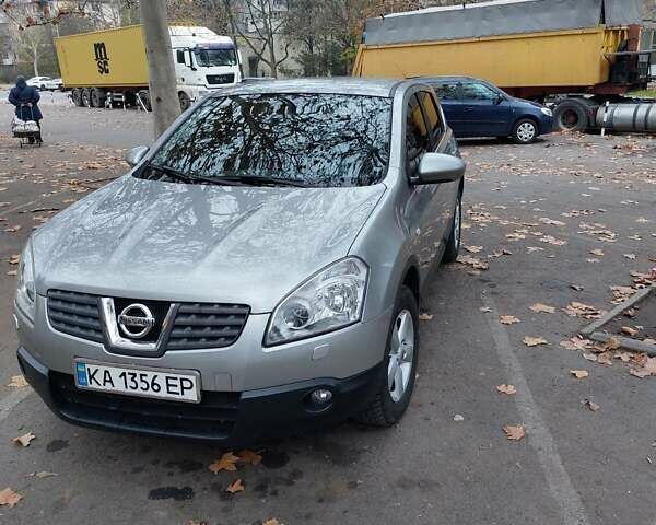 Серый Ниссан Кашкай, объемом двигателя 1.6 л и пробегом 314 тыс. км за 8100 $, фото 1 на Automoto.ua