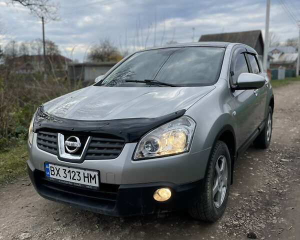 Серый Ниссан Кашкай, объемом двигателя 1.5 л и пробегом 227 тыс. км за 8200 $, фото 1 на Automoto.ua