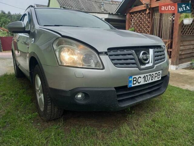 Серый Ниссан Кашкай, объемом двигателя 1.6 л и пробегом 253 тыс. км за 7800 $, фото 1 на Automoto.ua