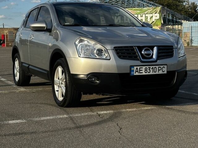 Серый Ниссан Кашкай, объемом двигателя 2 л и пробегом 147 тыс. км за 9000 $, фото 1 на Automoto.ua