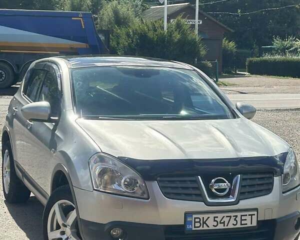 Сірий Ніссан Кашкай, об'ємом двигуна 2 л та пробігом 240 тис. км за 7950 $, фото 1 на Automoto.ua