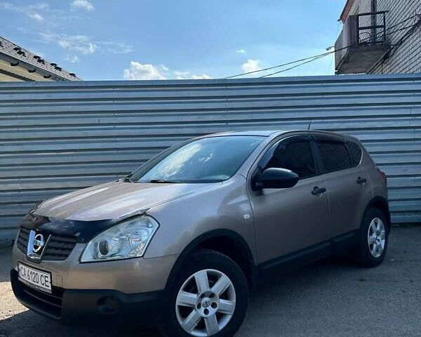 Серый Ниссан Кашкай, объемом двигателя 1.46 л и пробегом 260 тыс. км за 7800 $, фото 1 на Automoto.ua