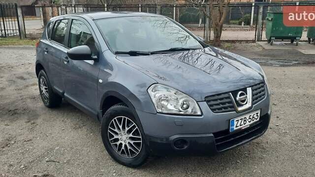 Серый Ниссан Кашкай, объемом двигателя 1.5 л и пробегом 387 тыс. км за 4200 $, фото 1 на Automoto.ua