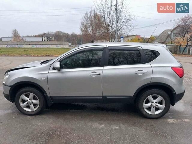 Серый Ниссан Кашкай, объемом двигателя 1.6 л и пробегом 260 тыс. км за 2999 $, фото 1 на Automoto.ua