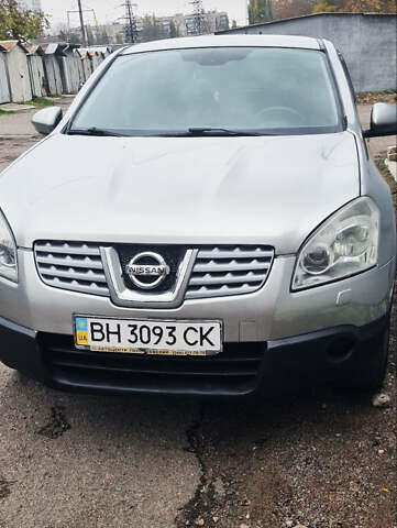 Серый Ниссан Кашкай, объемом двигателя 2 л и пробегом 154 тыс. км за 7500 $, фото 1 на Automoto.ua