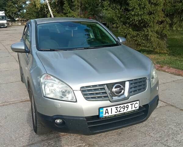 Серый Ниссан Кашкай, объемом двигателя 2 л и пробегом 205 тыс. км за 7800 $, фото 1 на Automoto.ua