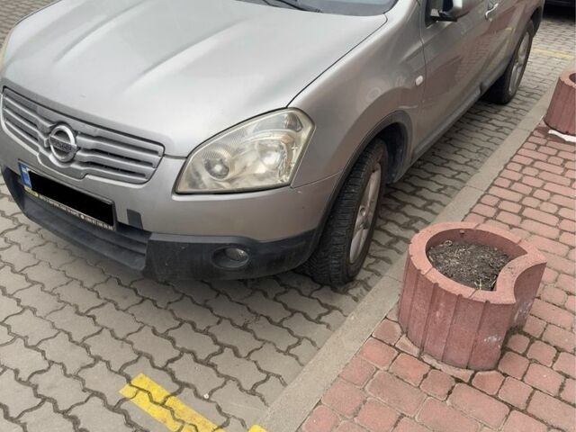 Сірий Ніссан Кашкай, об'ємом двигуна 1.5 л та пробігом 180 тис. км за 9000 $, фото 1 на Automoto.ua