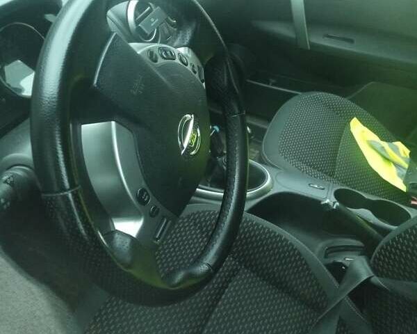 Сірий Ніссан Кашкай, об'ємом двигуна 1.5 л та пробігом 255 тис. км за 8000 $, фото 1 на Automoto.ua