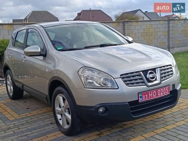 Ниссан Кашкай 2009 в Луцке на Automoto.ua Серый Ниссан Кашкай, объемом двигателя 1.5 л и пробегом 207 тыс. км за 8950 $, фото 1 на Automoto.ua