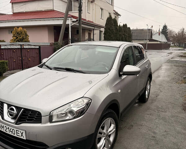 Сірий Ніссан Кашкай, об'ємом двигуна 1.46 л та пробігом 246 тис. км за 8499 $, фото 1 на Automoto.ua