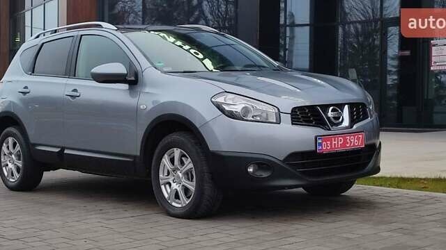 Серый Ниссан Кашкай, объемом двигателя 1.5 л и пробегом 238 тыс. км за 9400 $, фото 1 на Automoto.ua