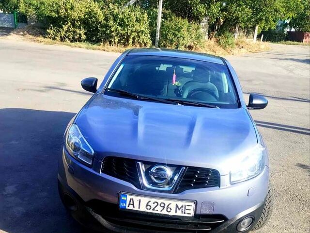 Серый Ниссан Кашкай, объемом двигателя 2 л и пробегом 211 тыс. км за 9700 $, фото 1 на Automoto.ua