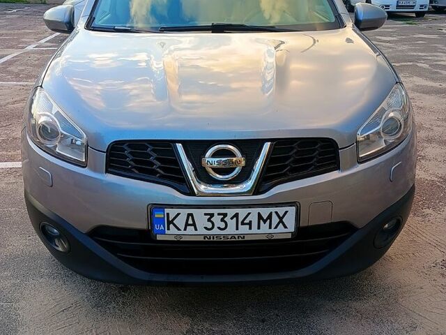 Сірий Ніссан Кашкай, об'ємом двигуна 1.5 л та пробігом 252 тис. км за 10000 $, фото 1 на Automoto.ua
