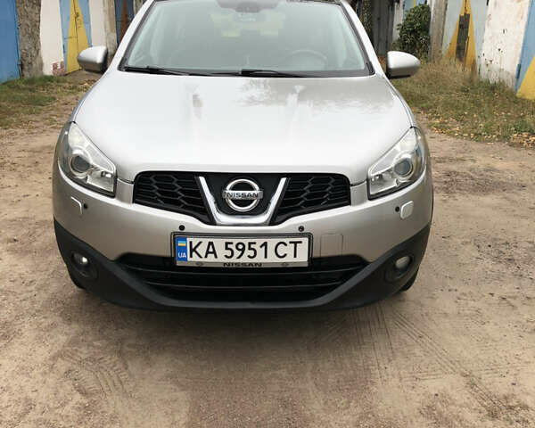 Сірий Ніссан Кашкай, об'ємом двигуна 2 л та пробігом 95 тис. км за 11199 $, фото 1 на Automoto.ua