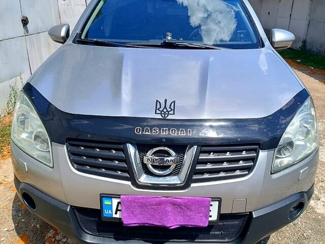 Сірий Ніссан Кашкай, об'ємом двигуна 2 л та пробігом 190 тис. км за 9500 $, фото 1 на Automoto.ua