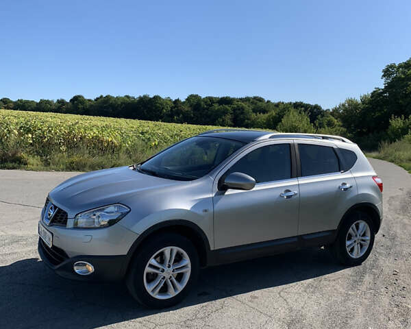 Сірий Ніссан Кашкай, об'ємом двигуна 1.5 л та пробігом 226 тис. км за 10200 $, фото 1 на Automoto.ua