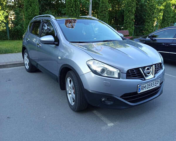 Серый Ниссан Кашкай, объемом двигателя 2 л и пробегом 197 тыс. км за 9900 $, фото 1 на Automoto.ua