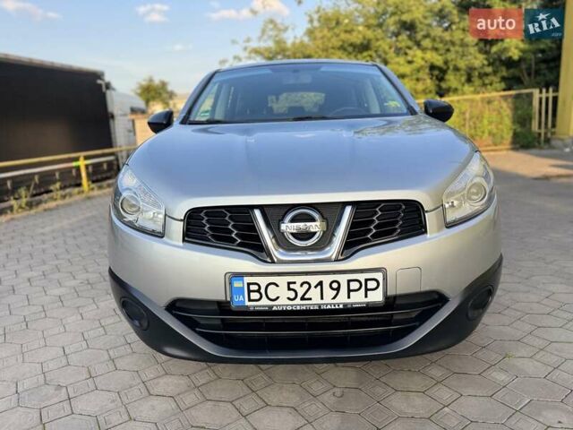 Серый Ниссан Кашкай, объемом двигателя 1.5 л и пробегом 279 тыс. км за 9300 $, фото 1 на Automoto.ua