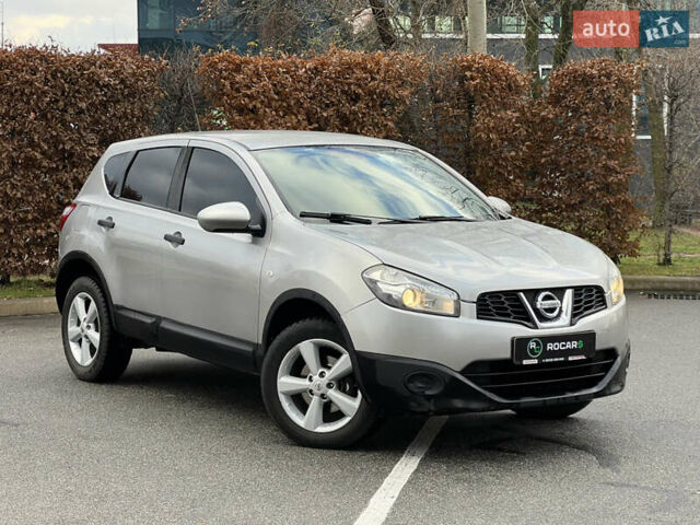 Серый Ниссан Кашкай, объемом двигателя 1.5 л и пробегом 271 тыс. км за 8750 $, фото 1 на Automoto.ua