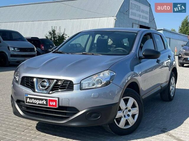 Серый Ниссан Кашкай, объемом двигателя 1.6 л и пробегом 144 тыс. км за 10990 $, фото 1 на Automoto.ua