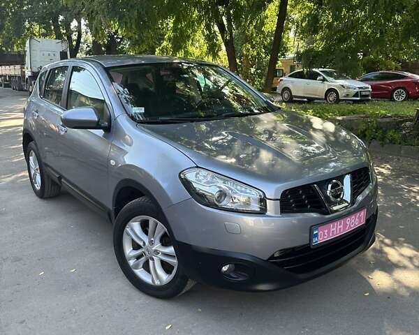 Сірий Ніссан Кашкай, об'ємом двигуна 2 л та пробігом 205 тис. км за 11500 $, фото 1 на Automoto.ua