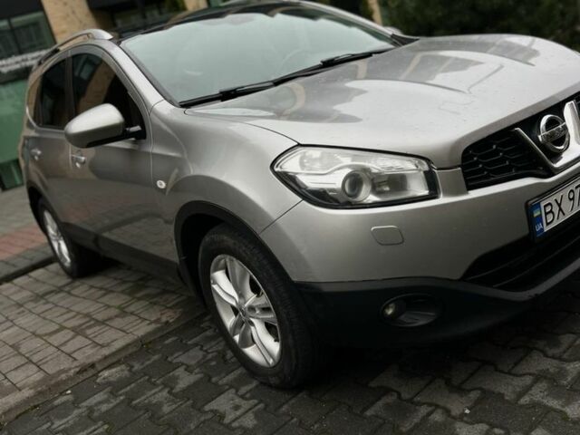 Серый Ниссан Кашкай, объемом двигателя 2 л и пробегом 218 тыс. км за 9800 $, фото 1 на Automoto.ua