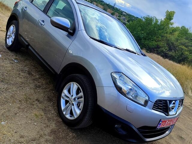 Сірий Ніссан Кашкай, об'ємом двигуна 1.5 л та пробігом 191 тис. км за 10900 $, фото 1 на Automoto.ua