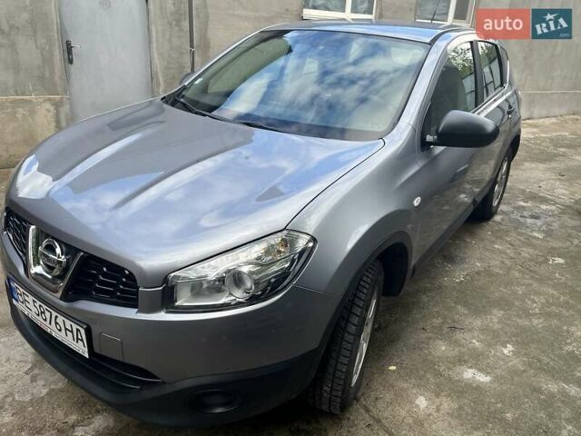 Серый Ниссан Кашкай, объемом двигателя 1.5 л и пробегом 234 тыс. км за 9200 $, фото 1 на Automoto.ua