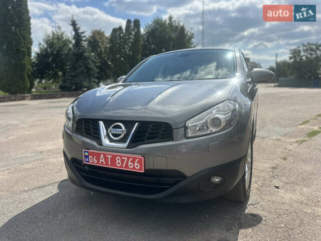 Серый Ниссан Кашкай, объемом двигателя 1.5 л и пробегом 230 тыс. км за 9900 $, фото 1 на Automoto.ua