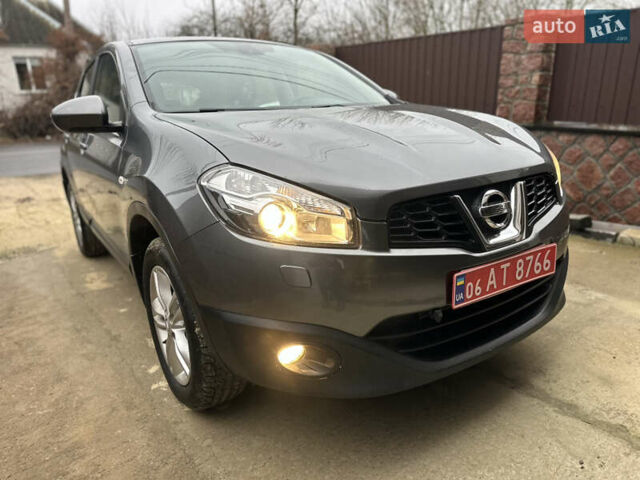 Сірий Ніссан Кашкай, об'ємом двигуна 0 л та пробігом 230 тис. км за 9900 $, фото 1 на Automoto.ua