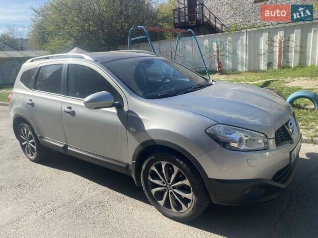 Серый Ниссан Кашкай, объемом двигателя 2 л и пробегом 225 тыс. км за 12700 $, фото 1 на Automoto.ua