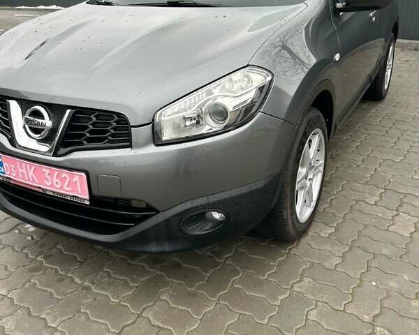 Серый Ниссан Кашкай, объемом двигателя 2 л и пробегом 252 тыс. км за 10300 $, фото 1 на Automoto.ua