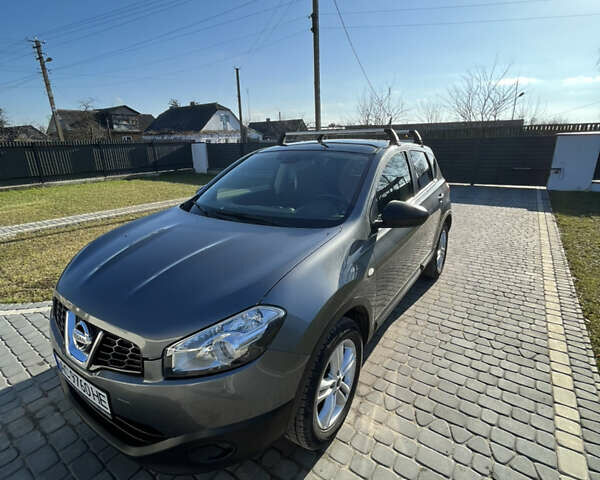 Сірий Ніссан Кашкай, об'ємом двигуна 1.5 л та пробігом 259 тис. км за 10300 $, фото 1 на Automoto.ua