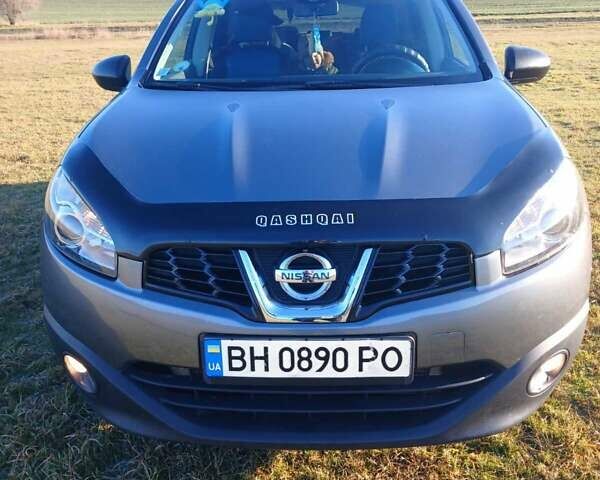 Серый Ниссан Кашкай, объемом двигателя 2 л и пробегом 198 тыс. км за 10600 $, фото 1 на Automoto.ua