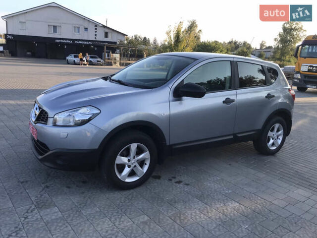 Серый Ниссан Кашкай, объемом двигателя 1.6 л и пробегом 285 тыс. км за 7999 $, фото 1 на Automoto.ua